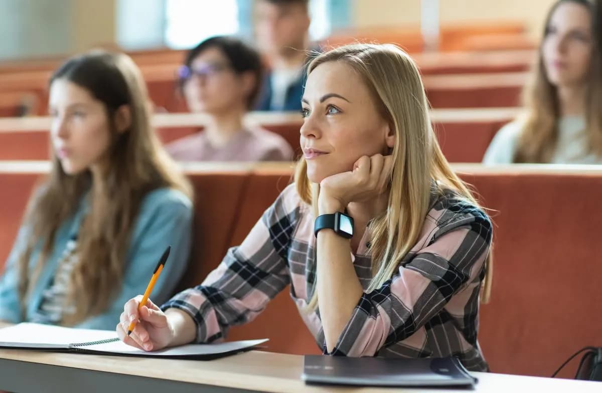 Jak zdobyć 26 dni urlopu po studiach i uniknąć utraty praw?