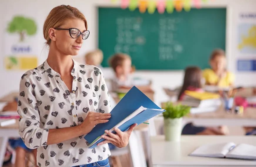 Czy po studiach pedagogicznych ma się przygotowanie pedagogiczne? Sprawdź!